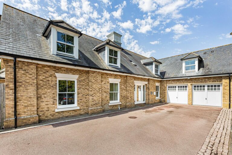 Orchid Close, Waltham Cross