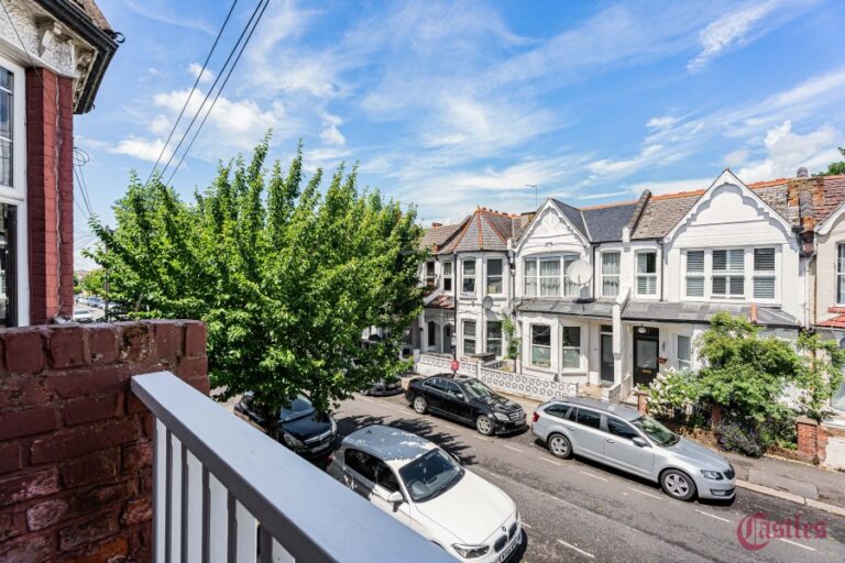 Arcadian Gardens, Wood Green London N22 (2732328) Photo 12