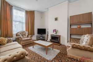 Whittington Road, N22
