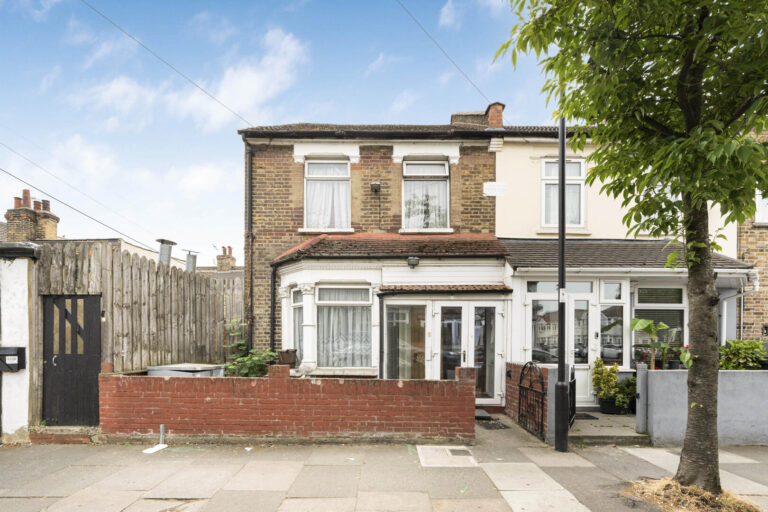 King Edwards Road, London