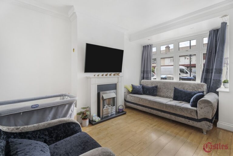 Leyburn Road, Edmonton, N18 (2733034) Photo 6