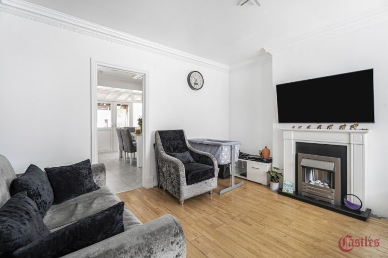Leyburn Road, Edmonton, N18 (2733034) Photo 5