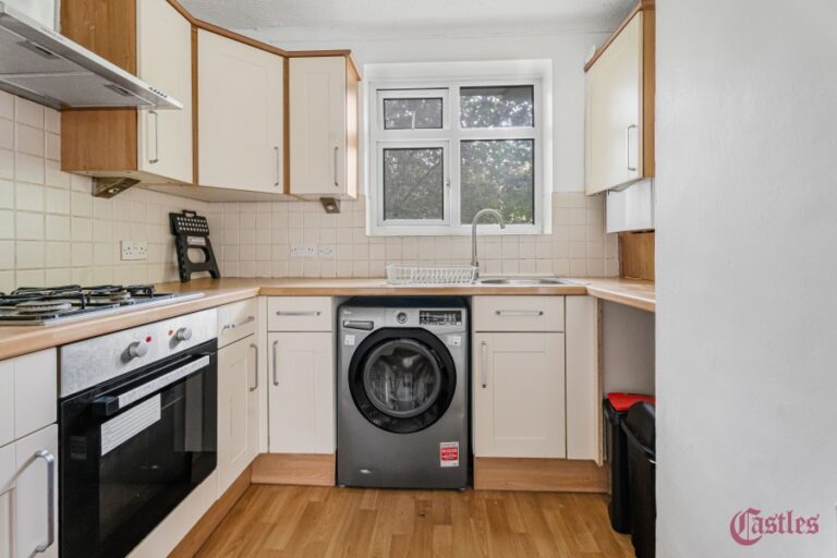 The Grange, Grange View Road, Whetstone N20 (2733052) Photo 3