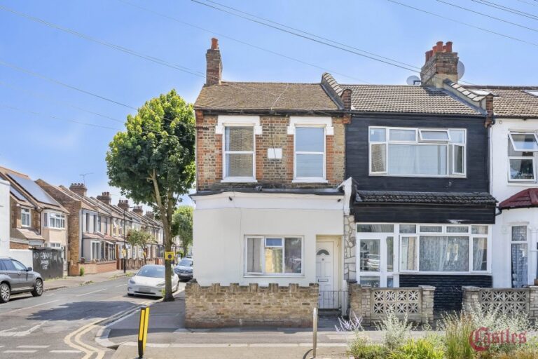 Boundary Road, Walthamstow, E17 (2708797) Photo 17