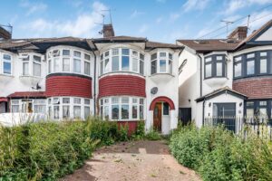 Linden Gardens, Enfield