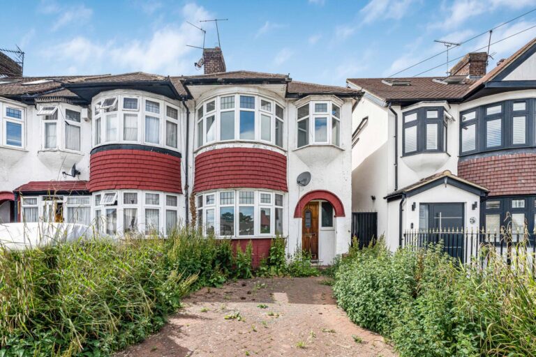 Linden Gardens, Enfield
