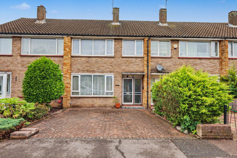 Avondale Crescent, Enfield