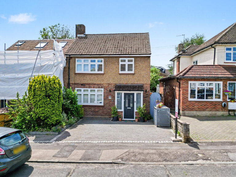 St. Lukes Avenue, Enfield