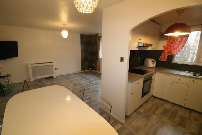 Bream Close, Tottenham, N17 (2533974) Photo 5