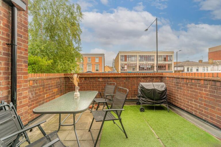 Folkestone Road, Edmonton, N18 (2711144) Photo 15