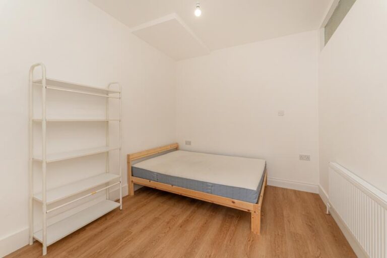 Oxford Road, Enfield, EN3 (2714521) Photo 15