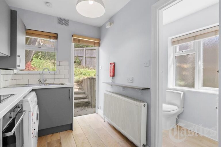Quernmore Road, Haringey, N4 (2640709) Photo 4