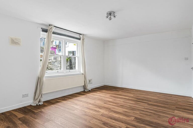 Cephas Street, Stepney Green, E1 (2675217) Photo 12