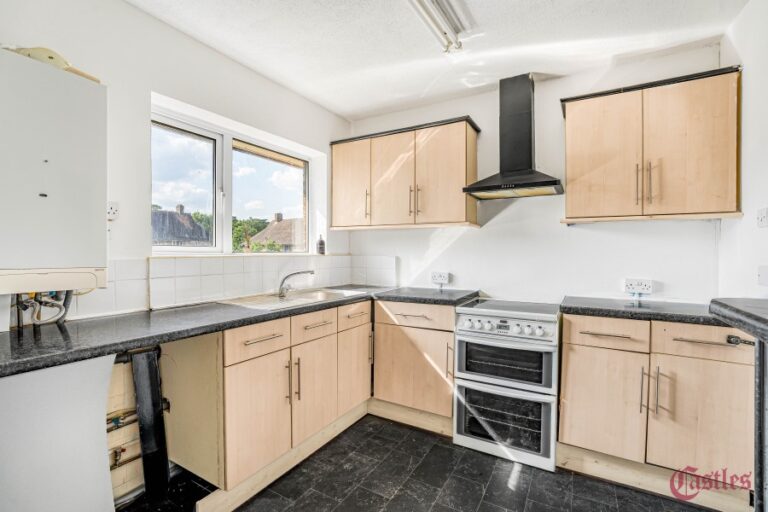Pentrich Avenue, Enfield, EN1 (2733825) Photo 13