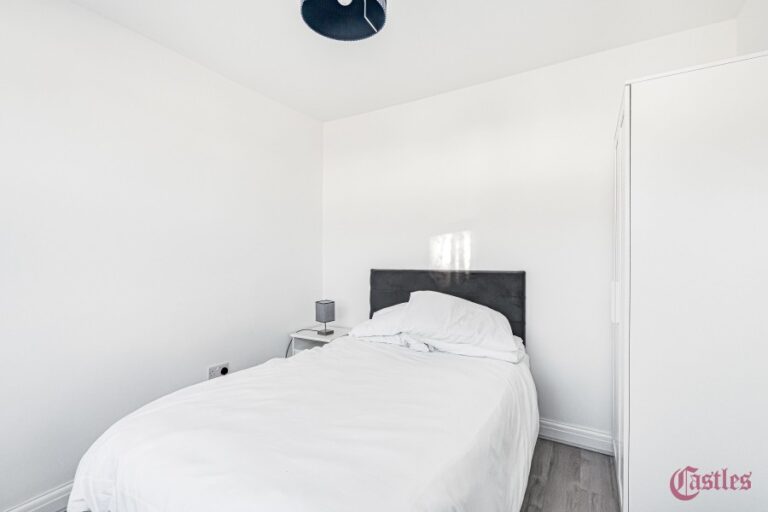 Mayfield Crescent, Edmonton N9 (2733611) Photo 5
