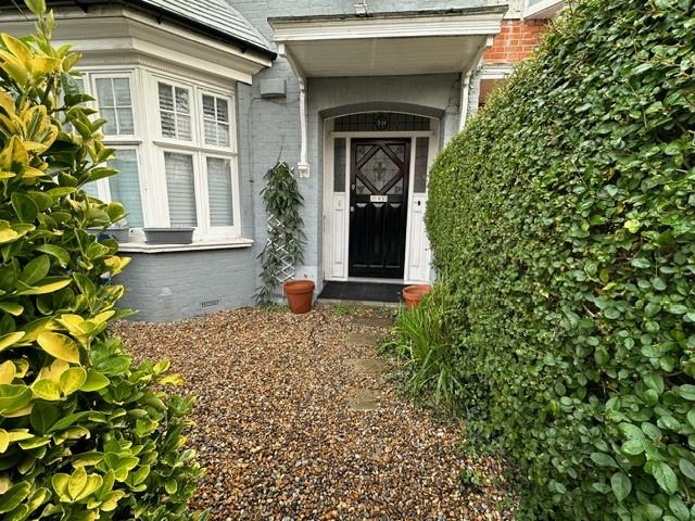 New River Crescent, Palmers Green, N13 (2672514) Photo 7