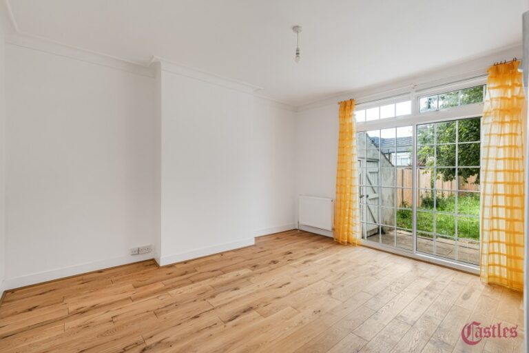 Sylvan Avenue, Wood Green, N22 (2228568) Photo 5