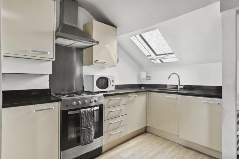 Rathcoole Gardens, Crouch End, N8 (2665414) Photo 10
