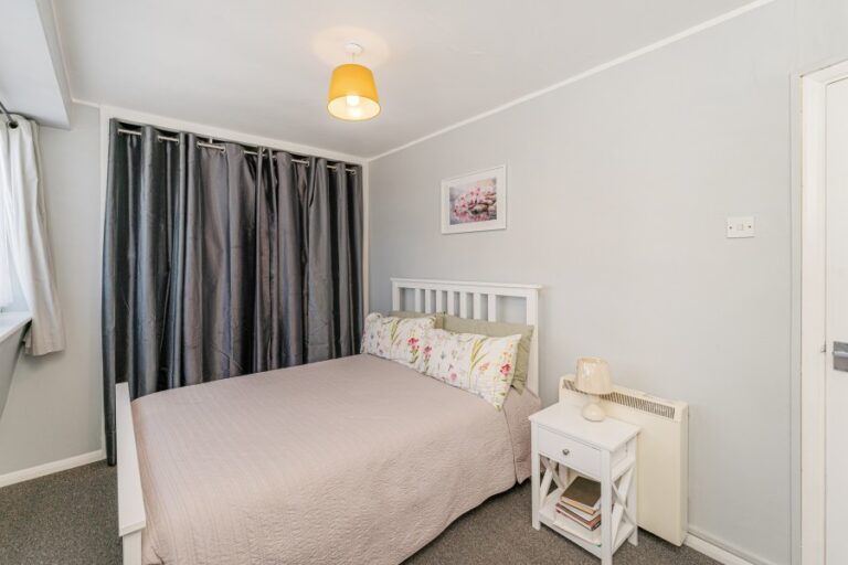 Church Street, Edmonton, London N9 (2733557) Photo 10