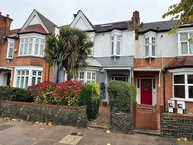 New River Crescent, Palmers Green, N13 (2672514) Photo 21