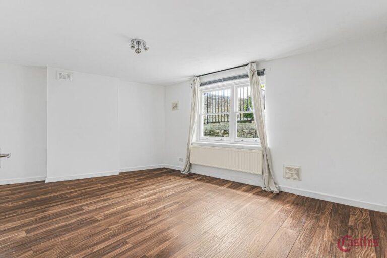 Cephas Street, Stepney Green, E1 (2675217) Photo 15