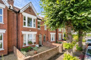 Graeme Road, Enfield, EN1