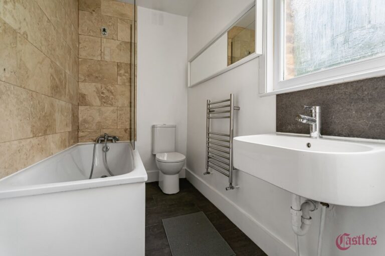 Graeme Road, Enfield, EN1 (2733940) Photo 7