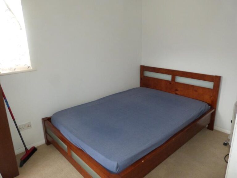 Chaffinch Close, Edmonton, N9 (2148559) Photo 5