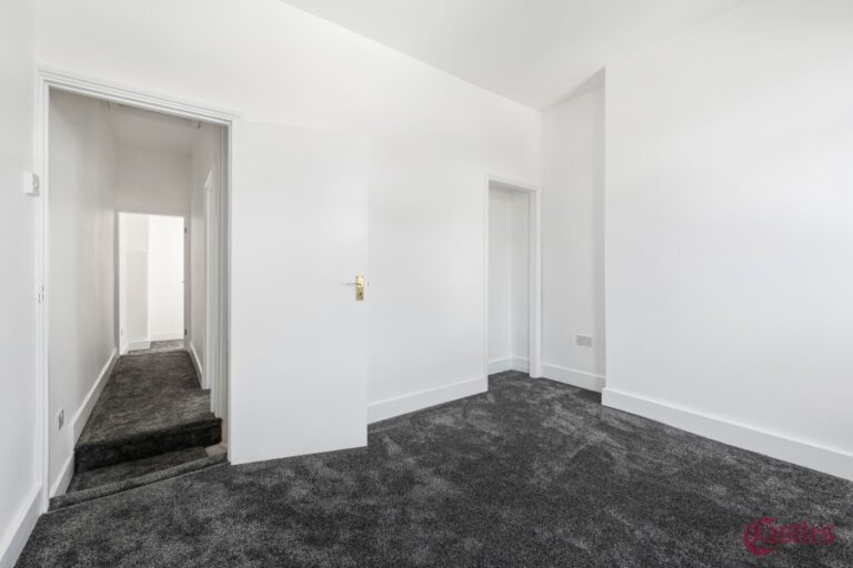 Scotland Green Road, Enfield, EN3 (2261354) Photo 14