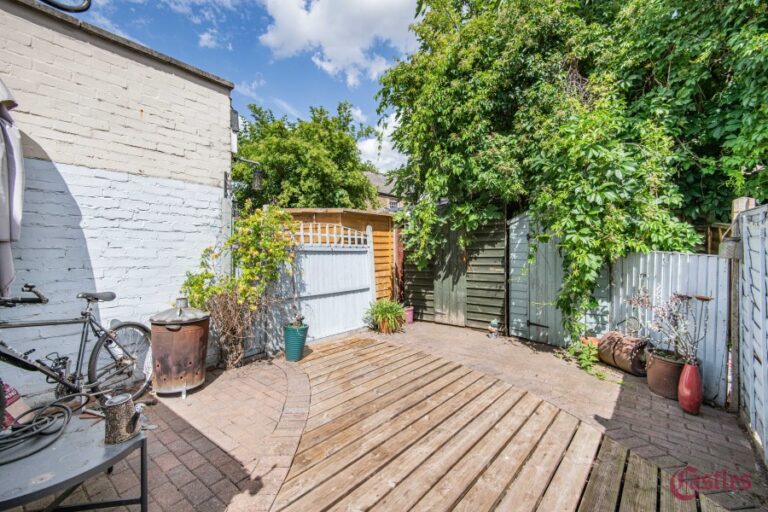 Queens Road, Waltham Cross, EN8 (2733385) Photo 21