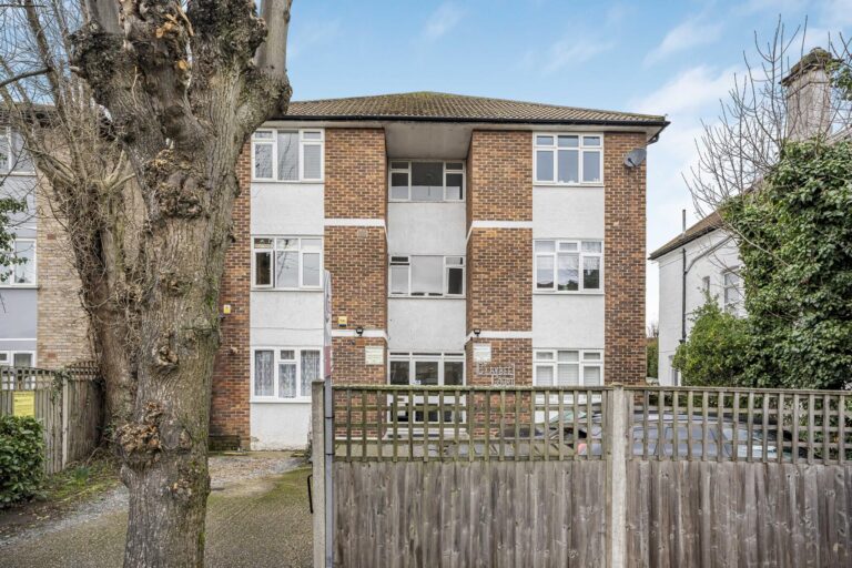Palmerston Road, Wood Green N22