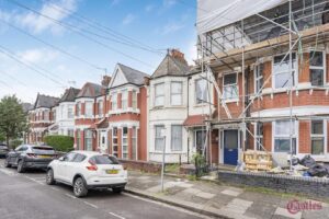 Northcott Avenue, N22