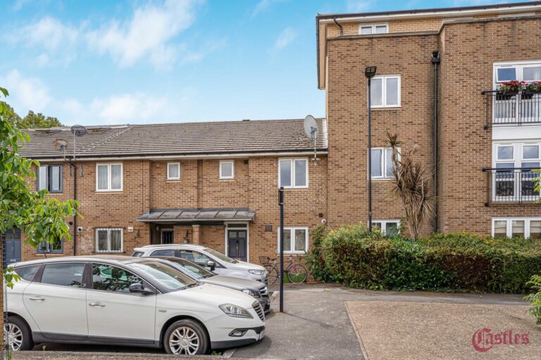Buxhall Crescent, London