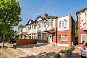 Wentworth Gardens, N13