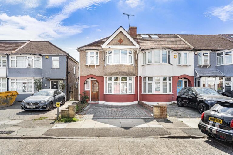 Chatsworth Drive, Enfield