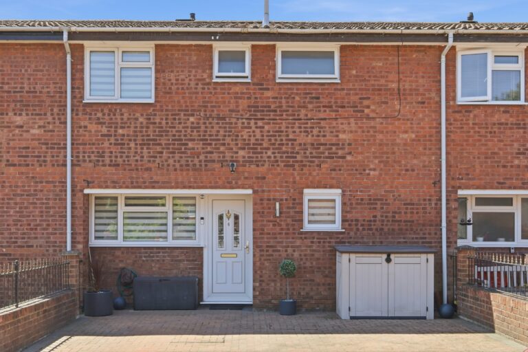 Geisthorp Court, Waltham Abbey