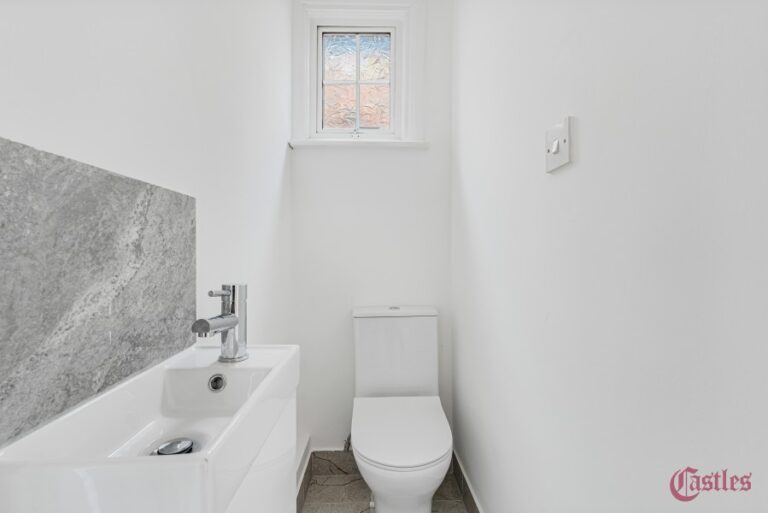 Sylvan Avenue, Wood Green, N22 (2228568) Photo 11