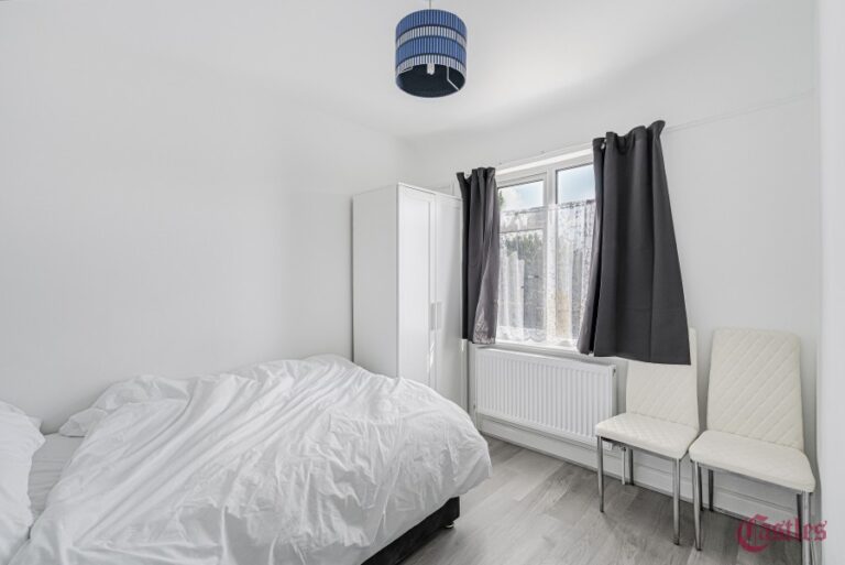 Mayfield Crescent, Edmonton N9 (2733611) Photo 20