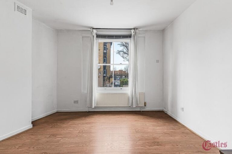 Cephas Street, Stepney Green, E1 (2675217) Photo 5