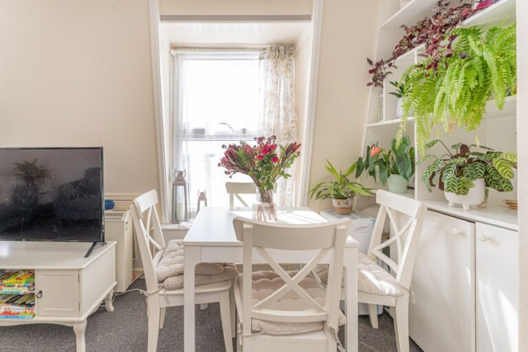 Church Street, Edmonton, London N9 (2733557) Photo 4