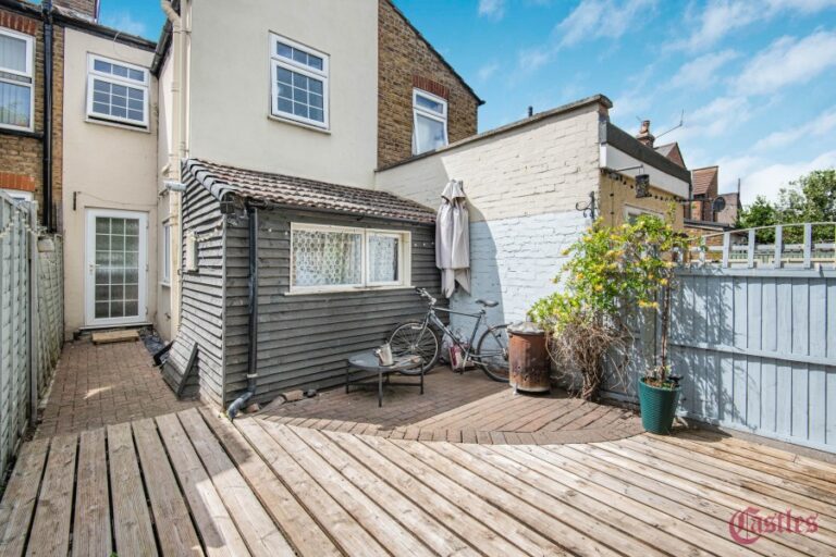 Queens Road, Waltham Cross, EN8 (2733385) Photo 20