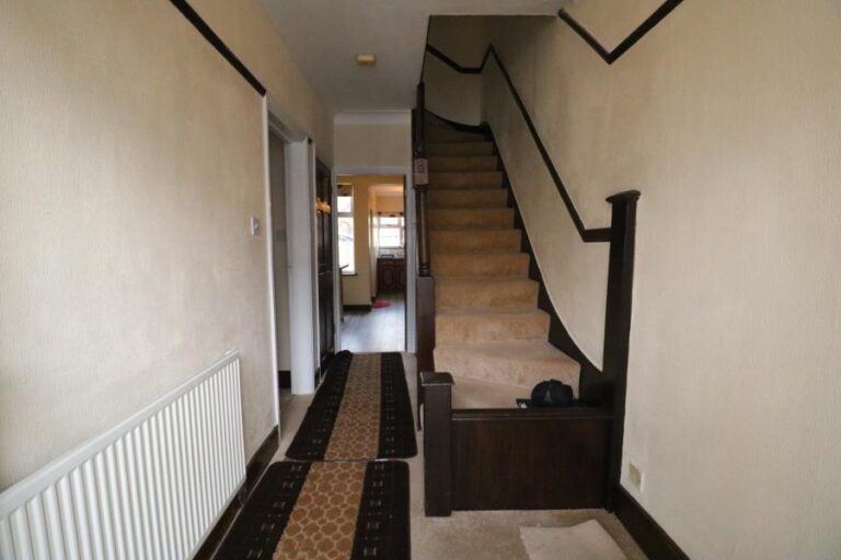 Branksome Avenue, Edmonton,  N18 (2248615) Photo 5
