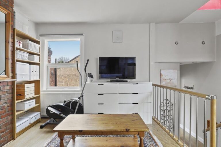 Rathcoole Gardens, Crouch End, N8 (2665414) Photo 8