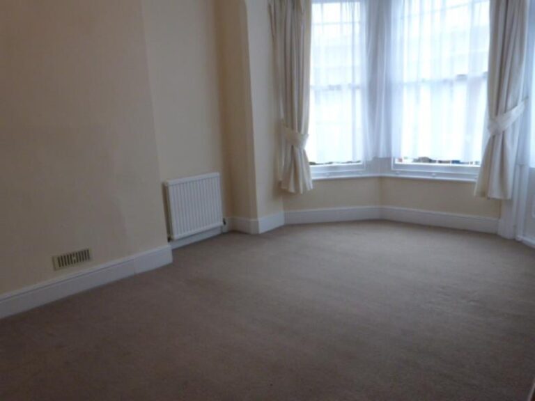 Woodside Road, Wood Green, N22 (2262237) Photo 6