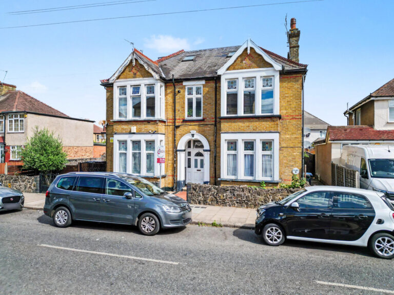Carterhatch Road, Enfield