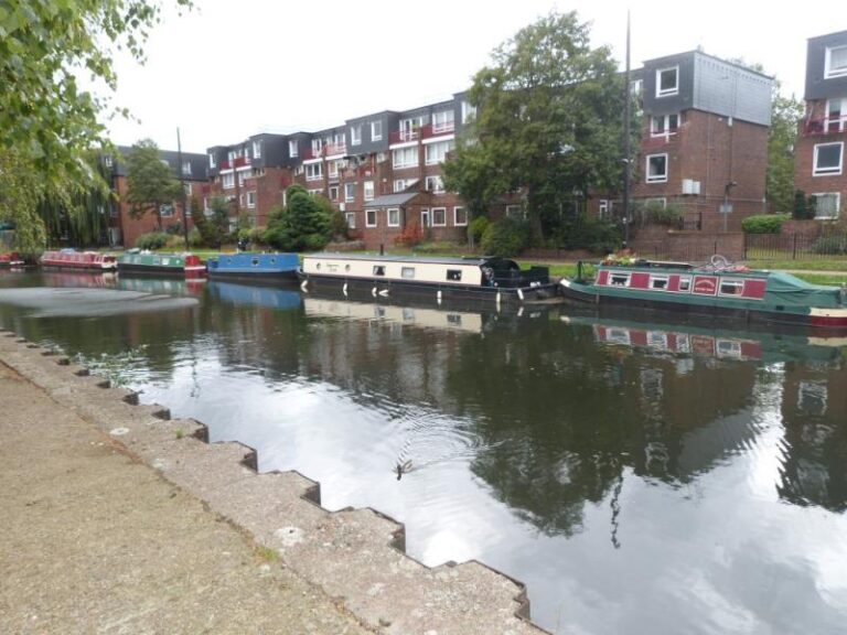 Bream Close, Tottenham, N17 (2242185) Photo 8