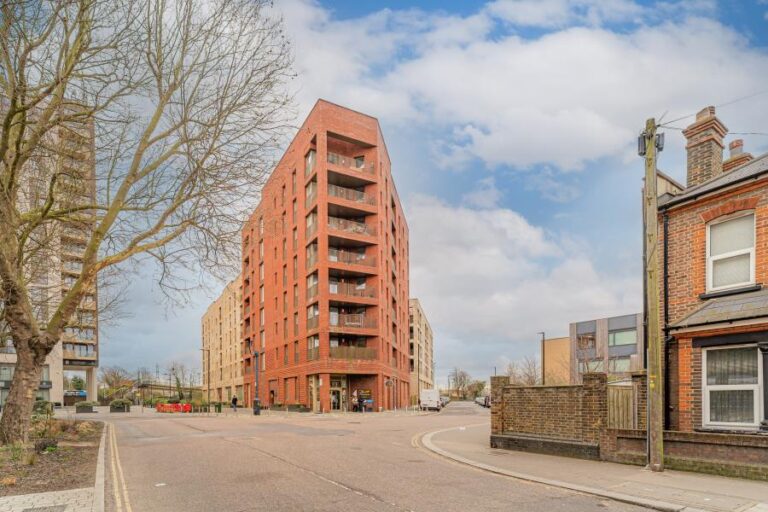 Fairfield House, Enfield, EN3 (2715559) Photo 16