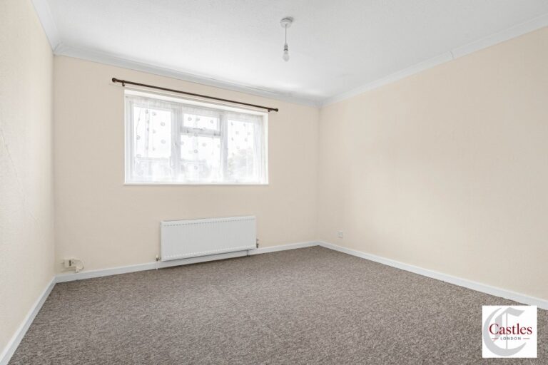 Wyldfield Gardens, Edmonton, N9 (2711194) Photo 10