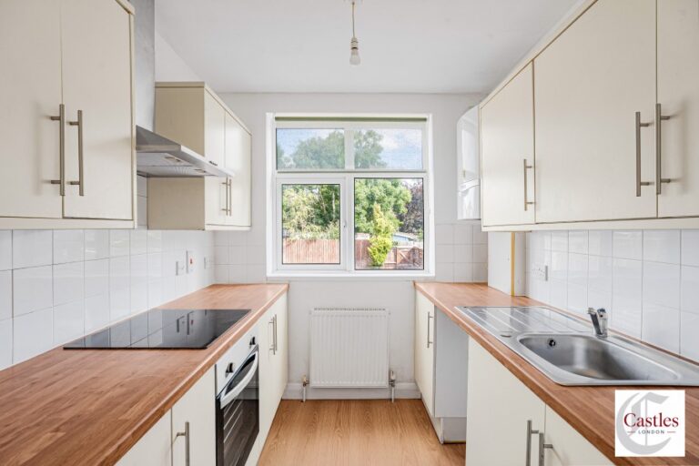 Ascot Gardens, Enfield, EN3