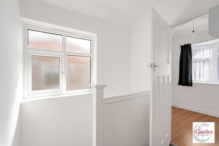 Ascot Gardens, Enfield, EN3 (2151686) Photo 24